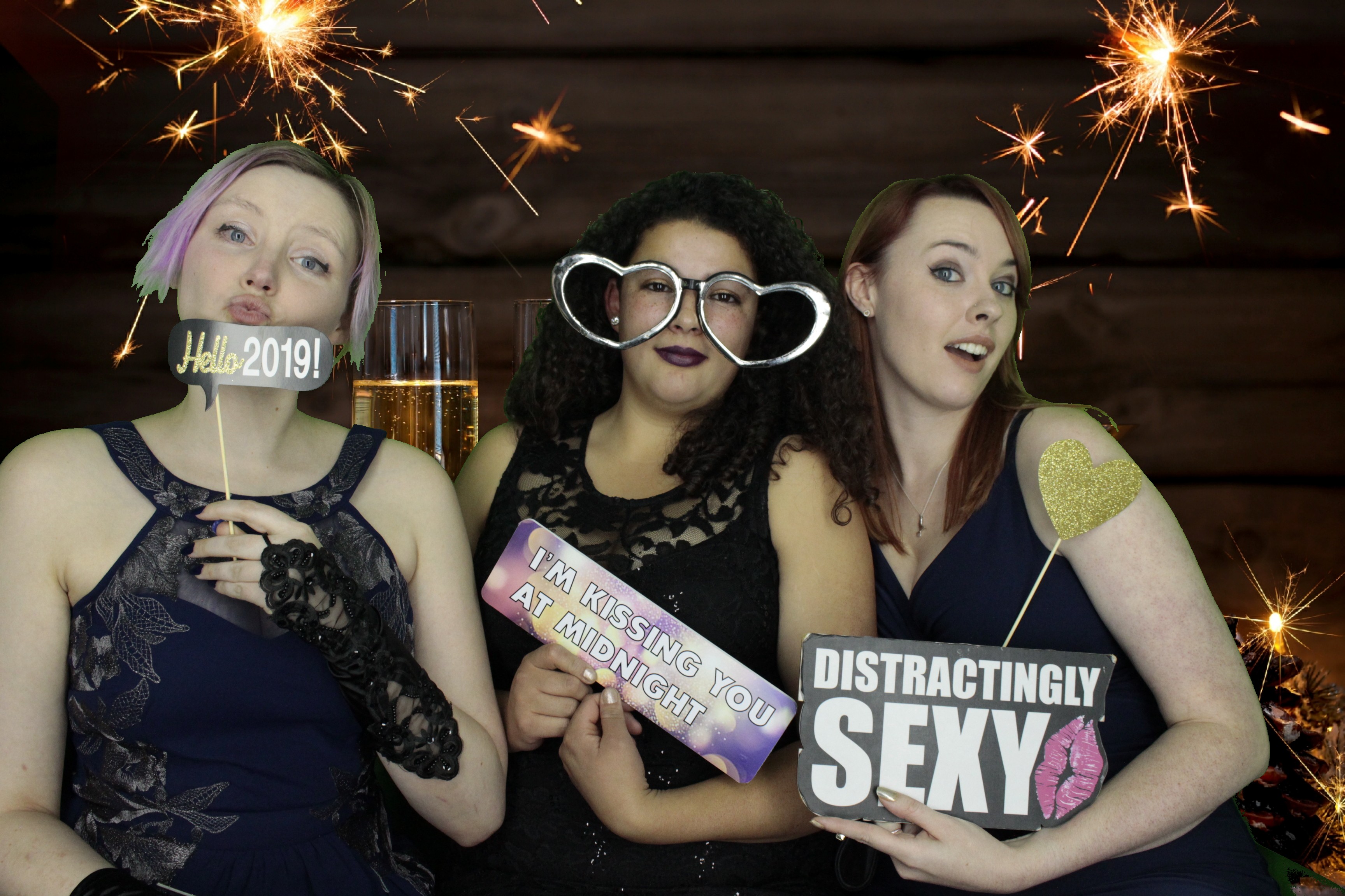 New Years Eve Party Silvermere | View more photos from the event at gallery.myphotoboothexperience.co.uk/u/MyPhotoBoothExperienceLtd/New-Years-Eve-Party-Silvermere